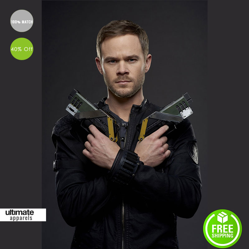 Killjoys-John-Jaqobis-Aaron-Ashmore-Black-Jacket