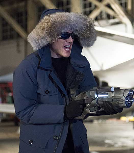 Legends-Of-Tomorrow-Wentworth-Miller-Coat