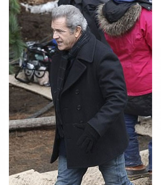 Daddys-Home-2-Mel-Gibson-Coat