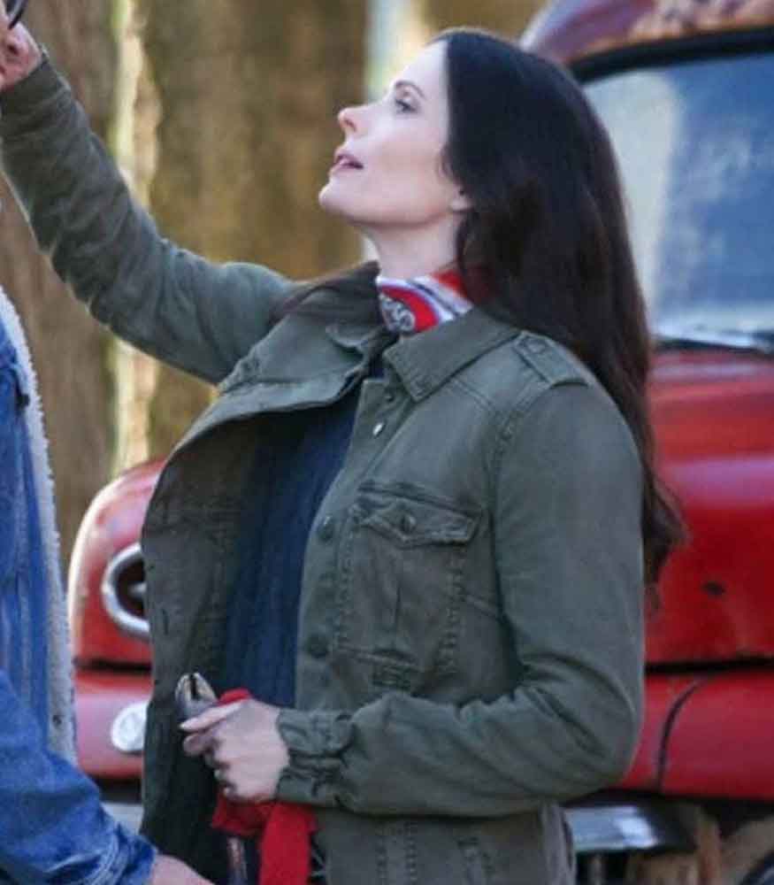 Superman-And-Lois-Elizabeth-Tulloch-Green-Cotton-Jacket
