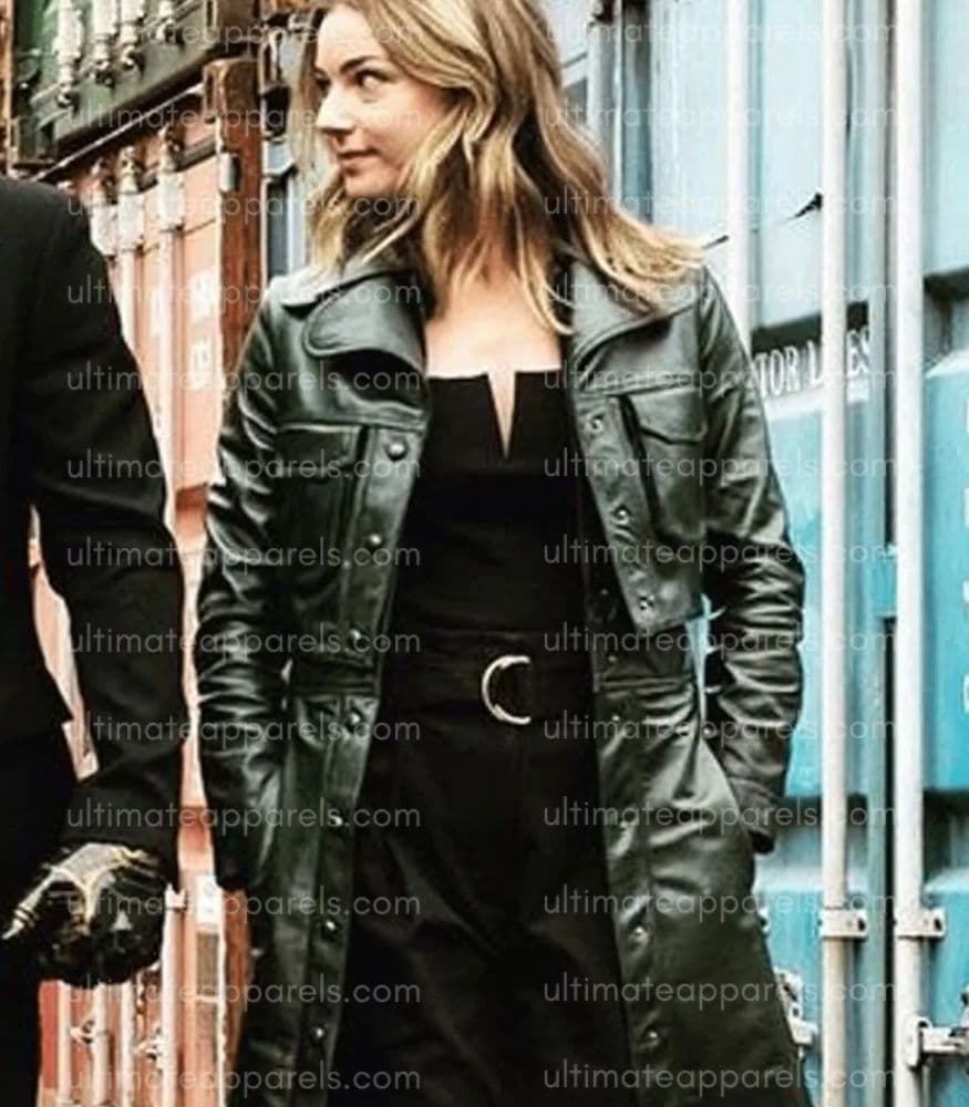 emily-vancamp-leather-coat