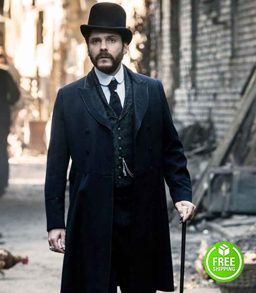 daniel-bruhl-the-alienist-costume