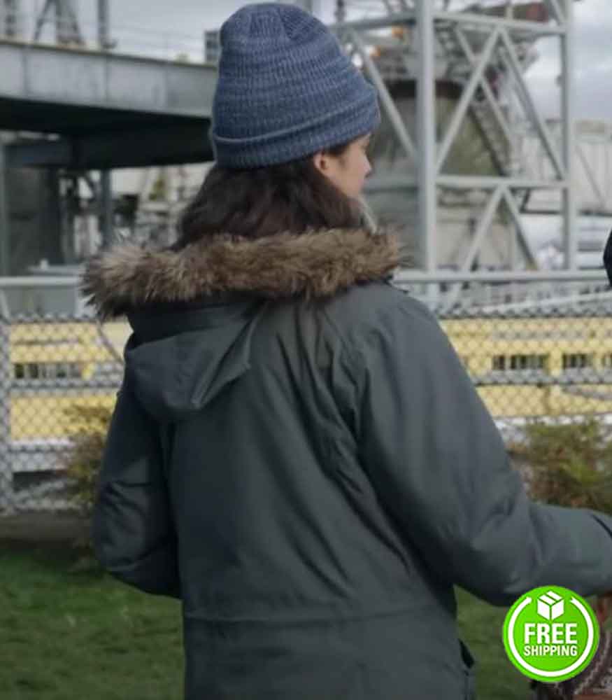 maid-margaret-qualley-parka-jacket