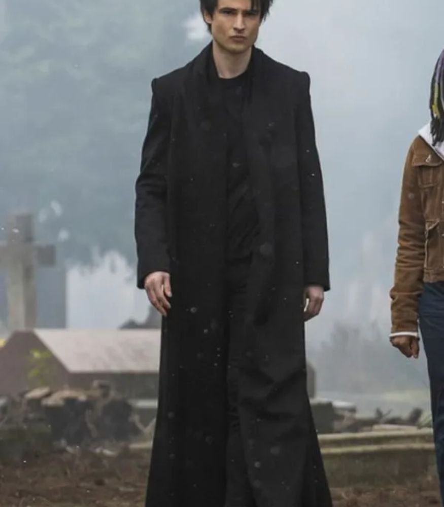 sandman-s02-black-coat