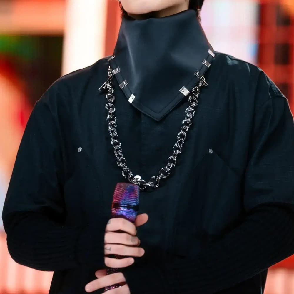 bts-jungkook-black-coat