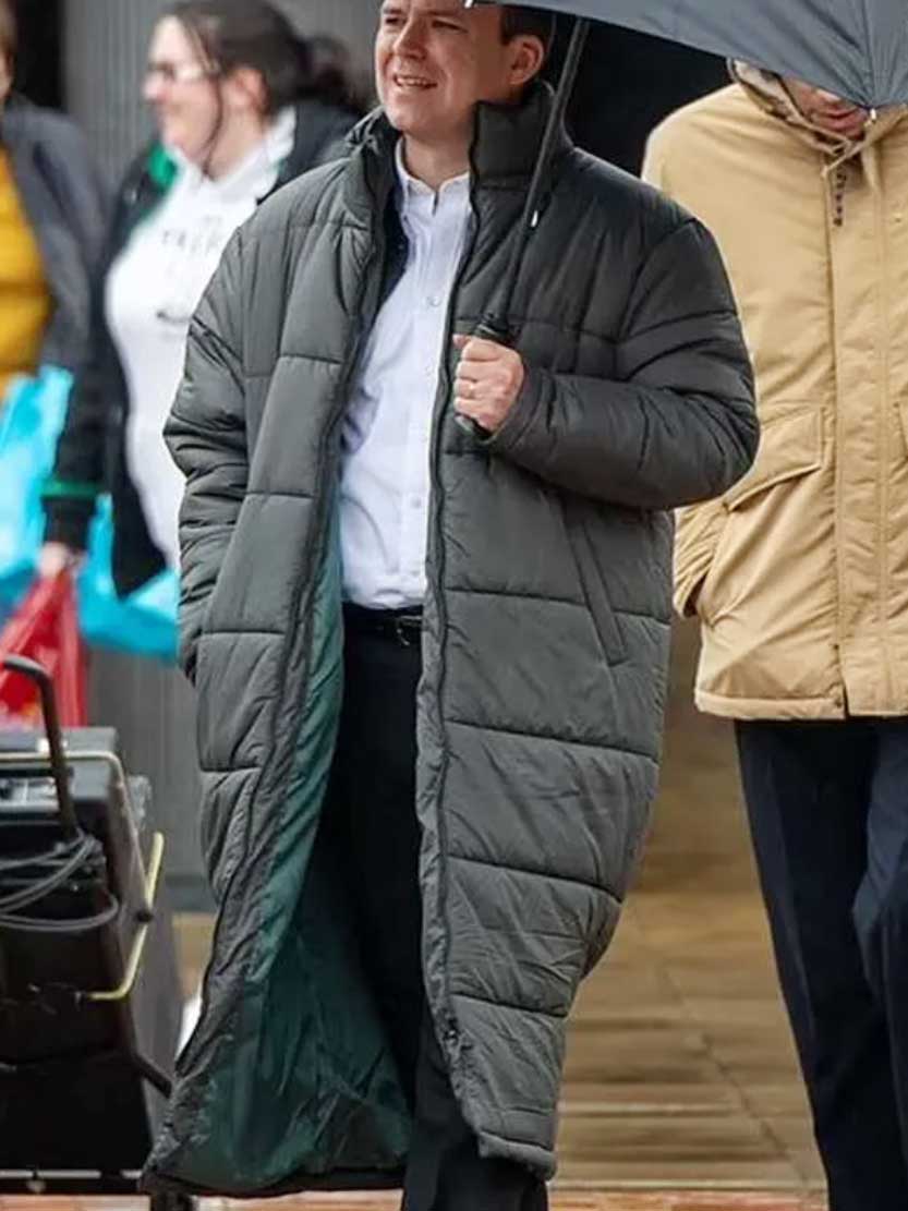 Bank of Dave 2023 Rory Kinnear (Dave) Trench Parachute Coat