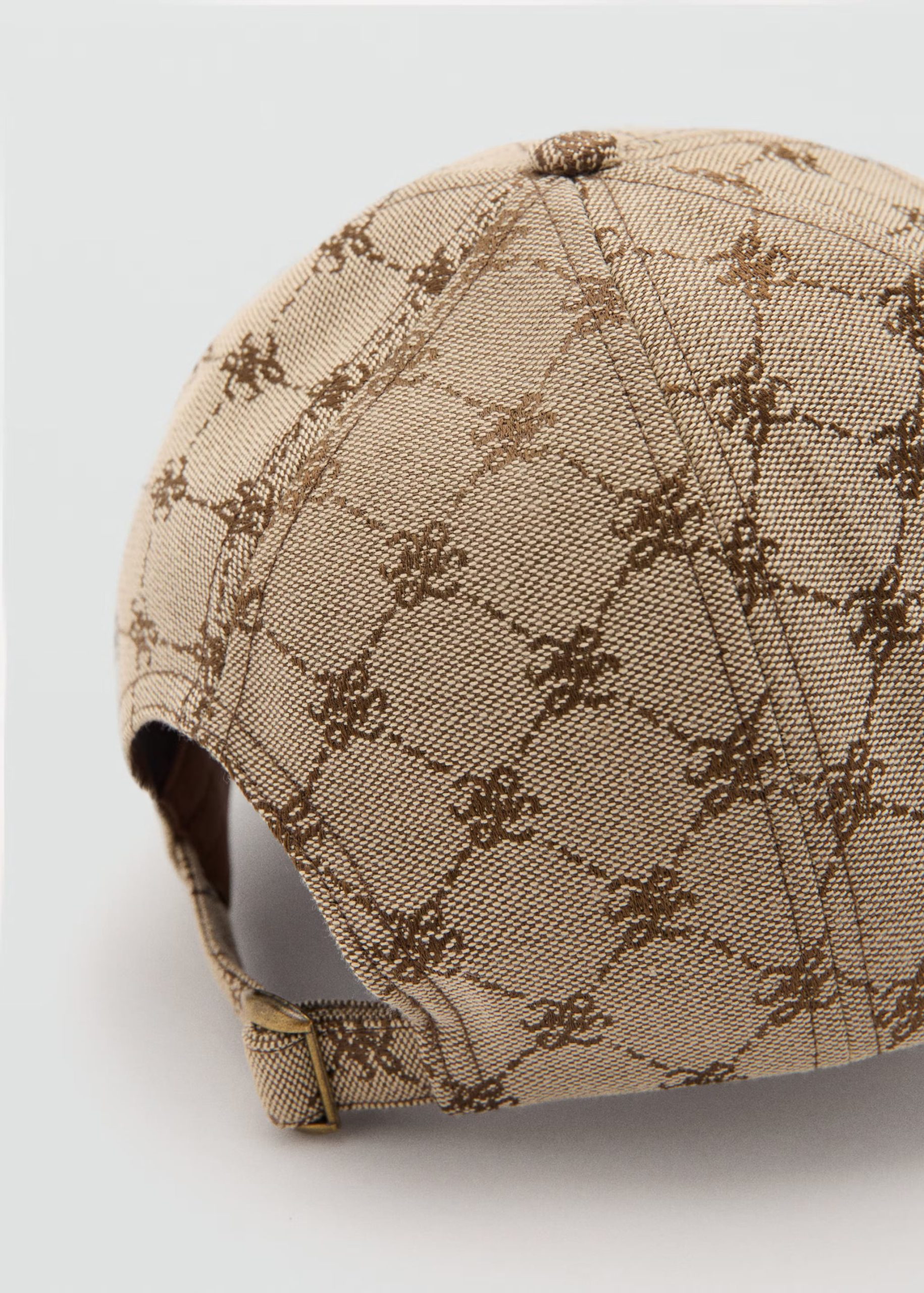 Cap with printed logo - Image 2